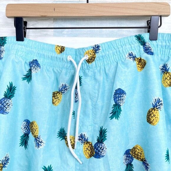 Old Navy Other - Old Navy Pineapple Print Cargo Swim Trunks Blue 8" Inseam Swimwear Mens size L